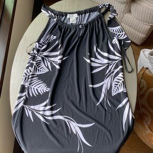 White House Black Market halter tank like new!